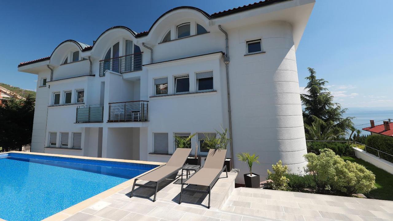 Sea View Apartment In อิตชิชี ภายนอก รูปภาพ