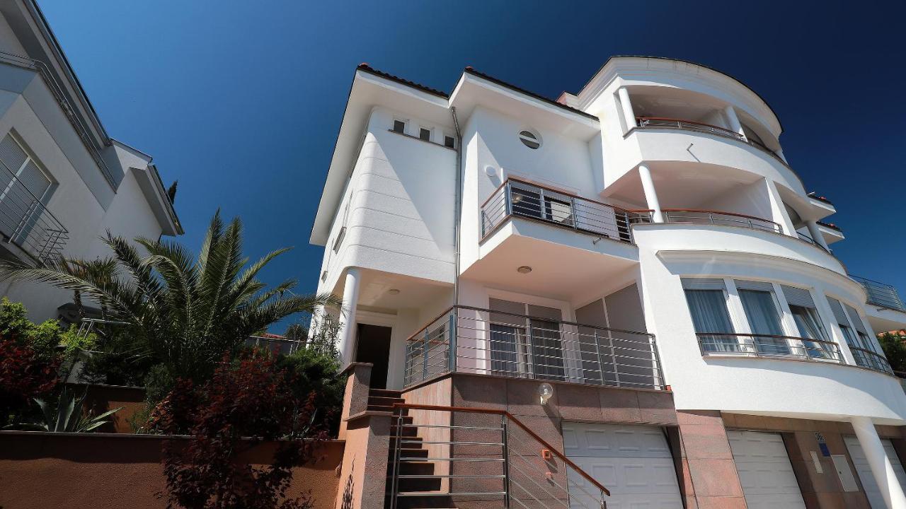 Sea View Apartment In อิตชิชี ภายนอก รูปภาพ
